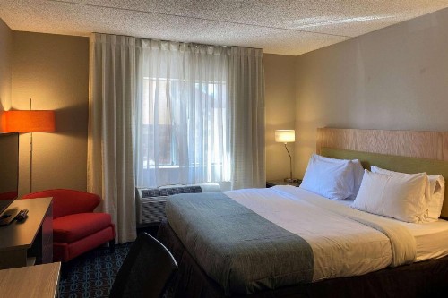 Country Inn & Suites by Radisson Chandler - image 13