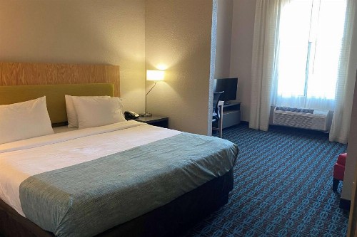 Country Inn & Suites by Radisson Chandler - image 15