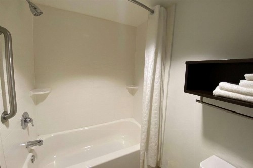 Country Inn & Suites by Radisson Chandler - image 18