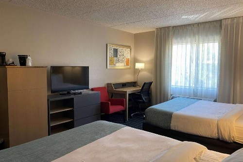 Country Inn & Suites by Radisson Chandler - image 9