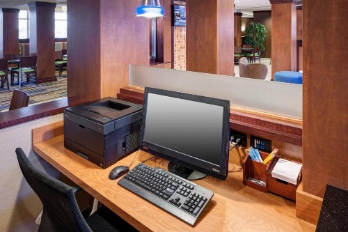 Fairfield Inn and Suites Phoenix Chandler Fashion Center - image 6