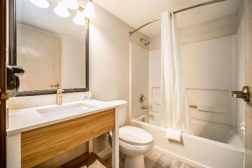 Quality Inn Chandler I-10 - image 17