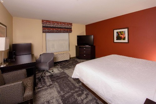 Hampton Inn & Suites Phoenix Chandler Fashion Center - image 18