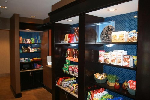 Hampton Inn & Suites Phoenix Chandler Fashion Center - image 23