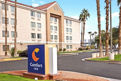 Comfort Inn Chandler - Phoenix South I-10 - image 2
