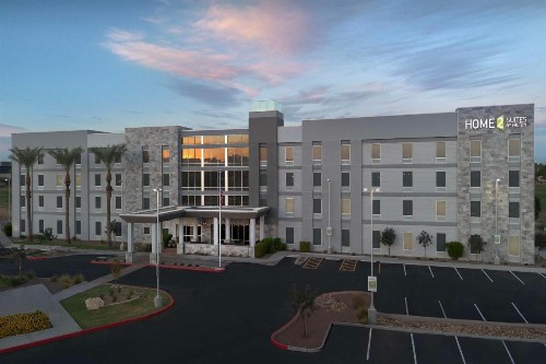 Home2 Suites by Hilton Phoenix Chandler - image 1