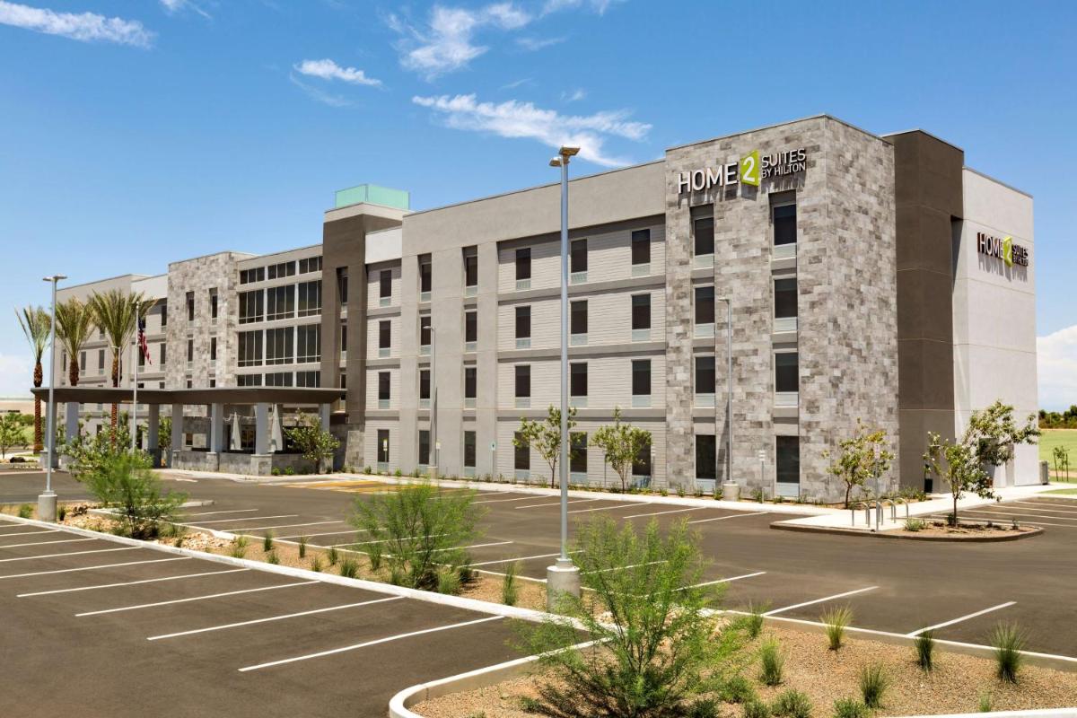 Home2 Suites by Hilton Phoenix Chandler - image 4