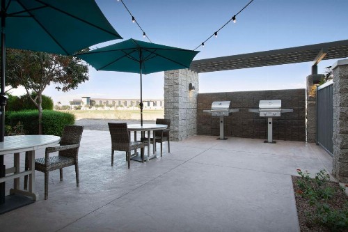 Home2 Suites by Hilton Phoenix Chandler - image 8