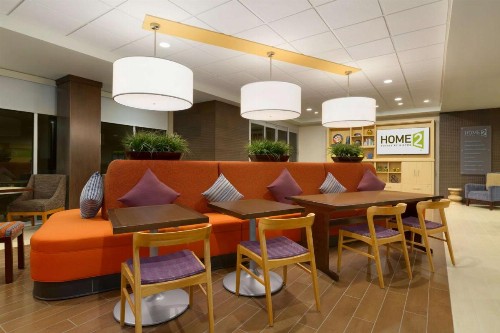 Home2 Suites by Hilton Phoenix Chandler - image 9