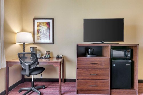 Best Western Plus Chandler Hotel & Suites - image 5