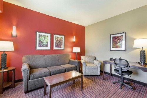 Best Western Plus Chandler Hotel & Suites - image 7