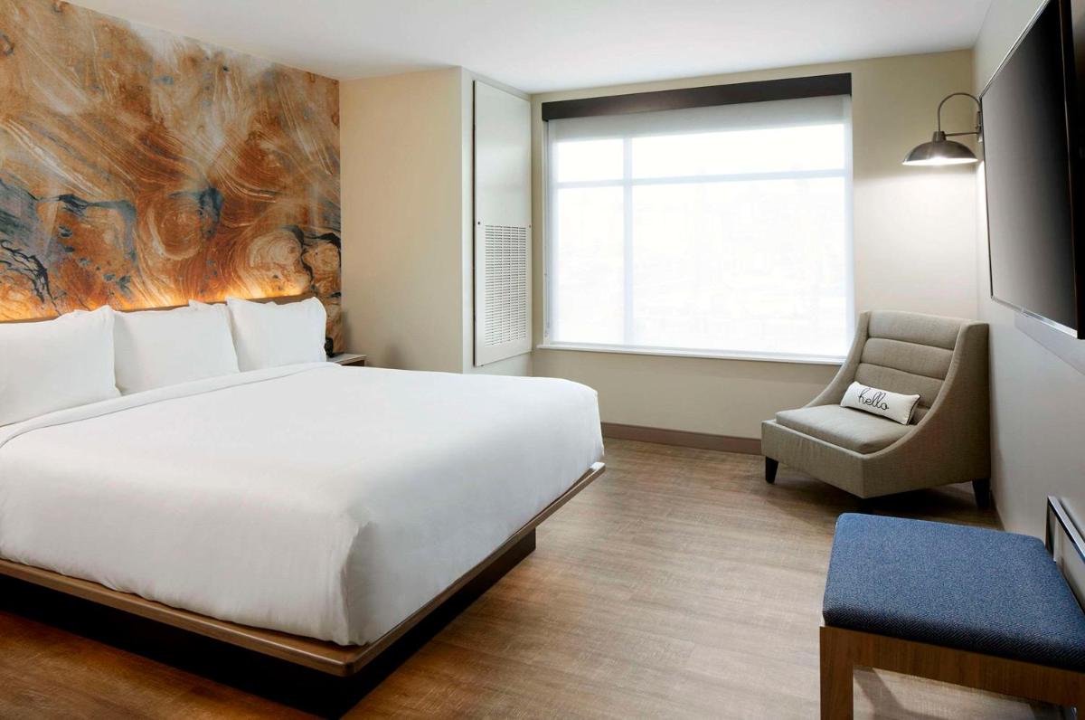 Cambria Hotel Phoenix Chandler - Fashion Center - image 4