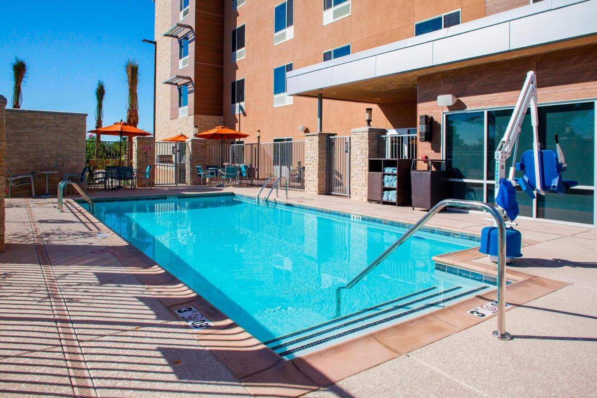 TownePlace Suites by Marriott Phoenix Chandler/Fashion Center - image 2