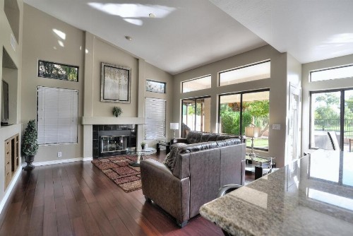 Chandler - image 14