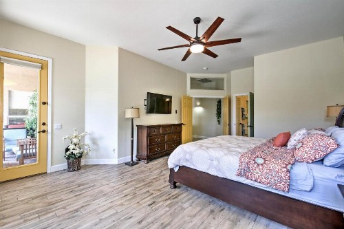 Lakefront Chandler Home - Kayaks Boat Pool Dock - image 10