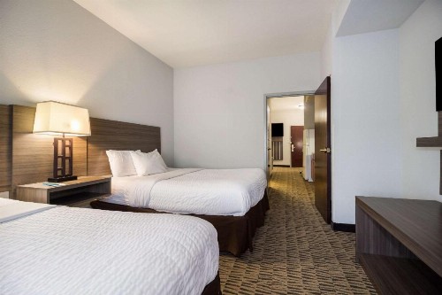 West Ashley Suites - image 12
