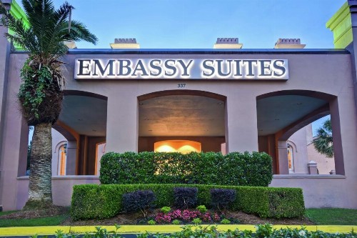 Embassy Suites Charleston - Historic District - image 2