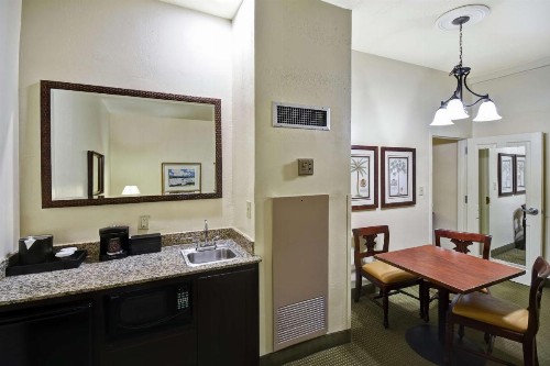 Embassy Suites Charleston - Historic District - image 43