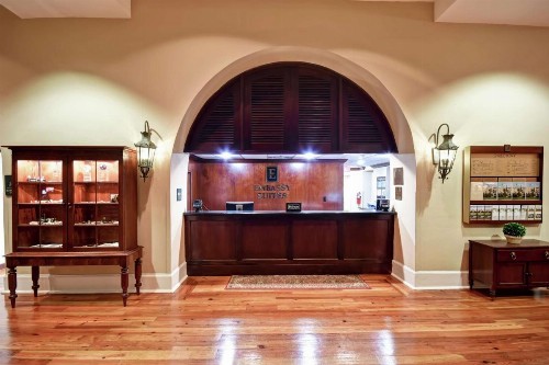 Embassy Suites Charleston - Historic District - image 6
