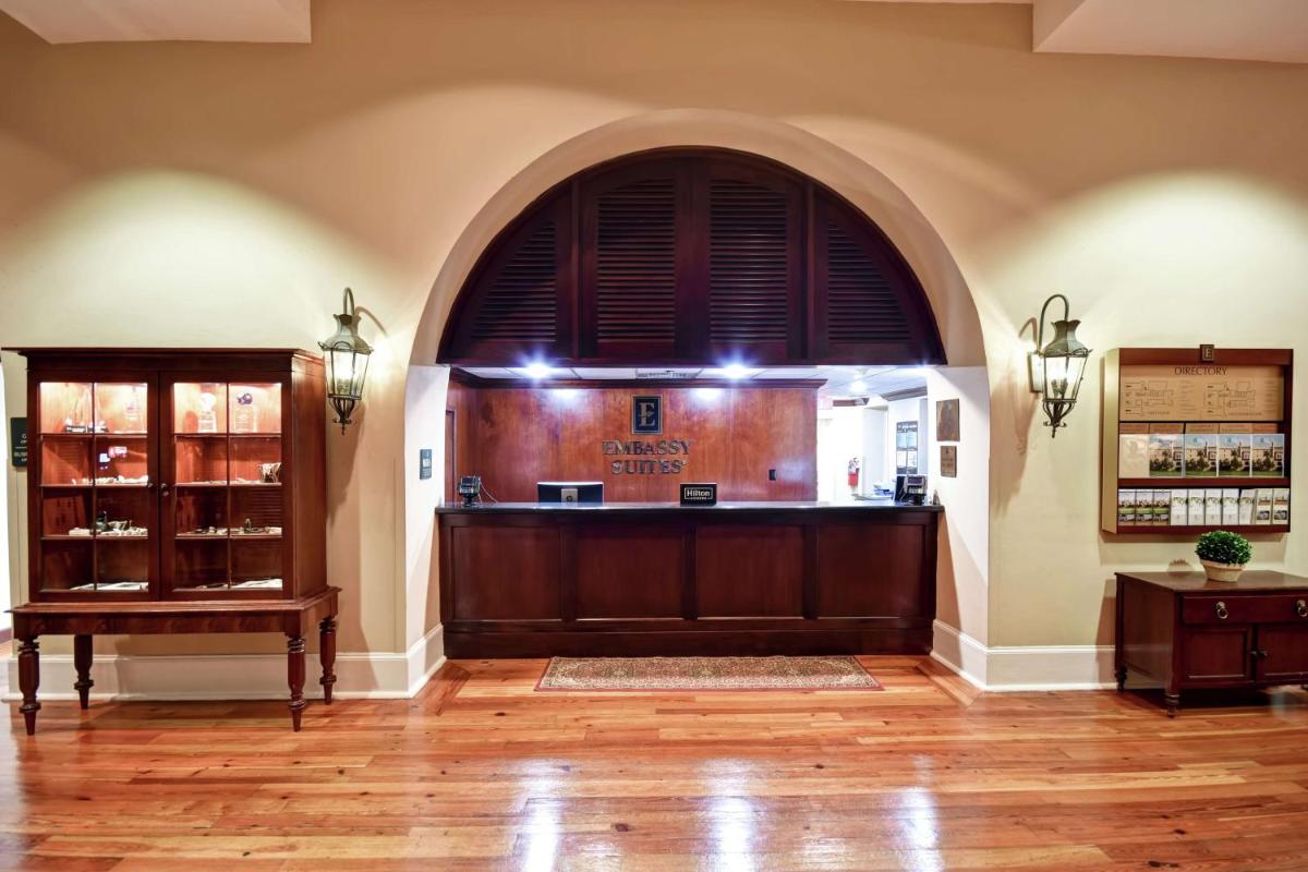 Embassy Suites Charleston - Historic District - image 6