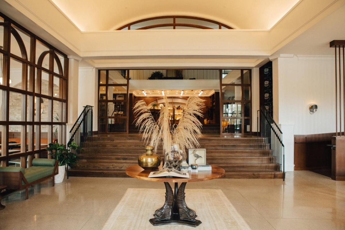 Hotel Emeline - main image