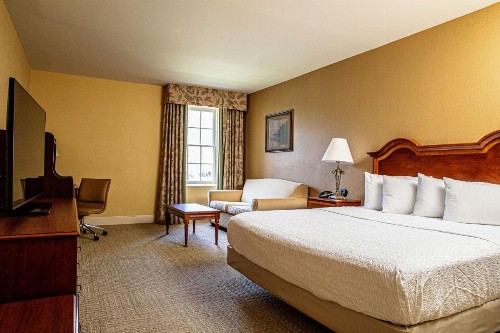Hampton Inn Charleston-Historic District - image 39