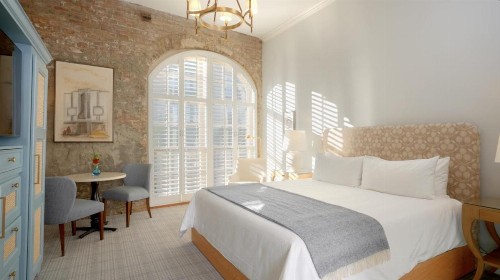 Harbourview Inn - image 12