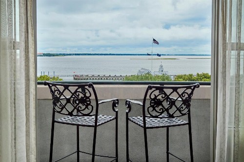 Harbourview Inn - image 13