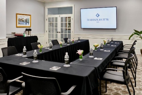 Harbourview Inn - image 14