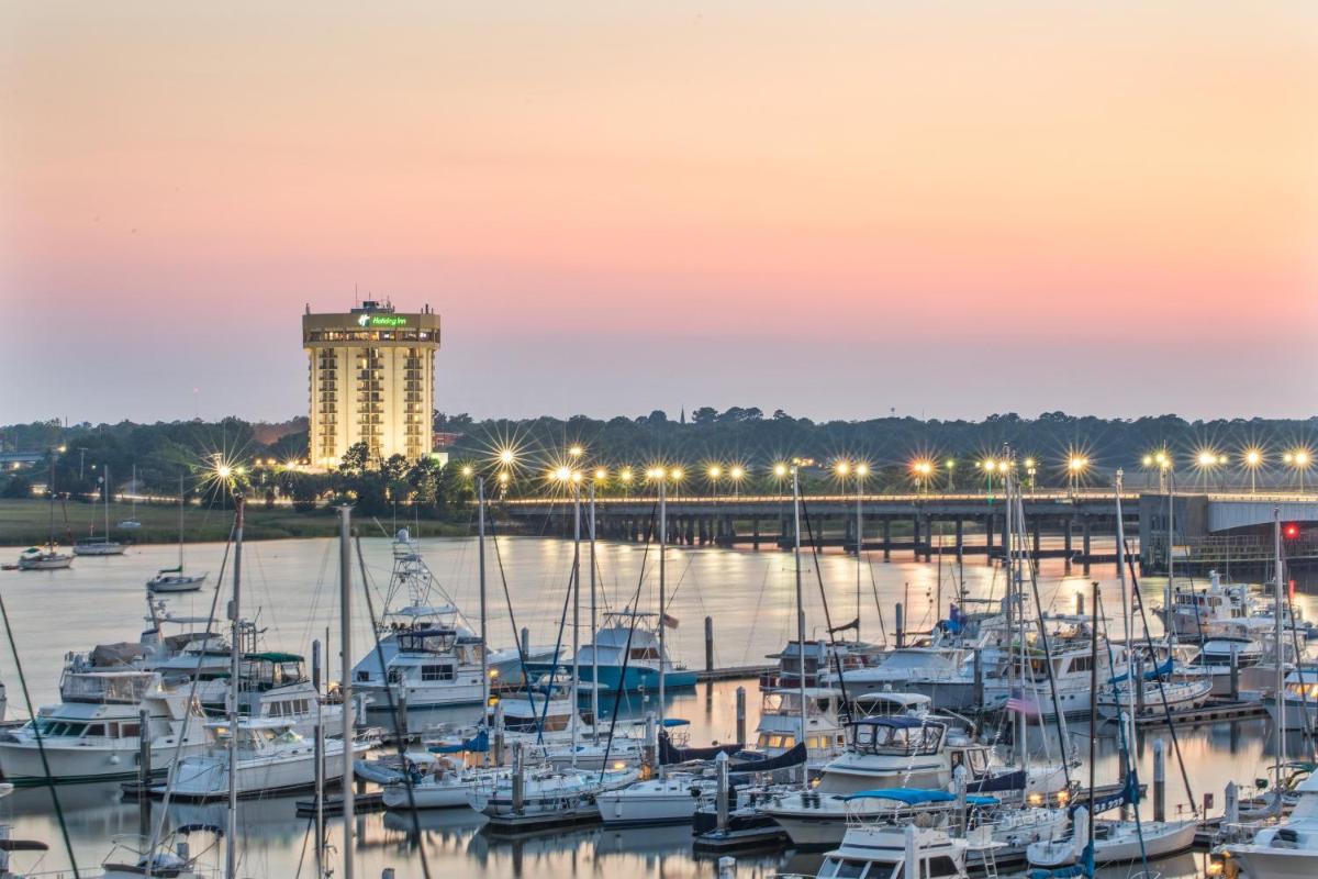 Holiday Inn Charleston-Riverview an IHG Hotel - main image