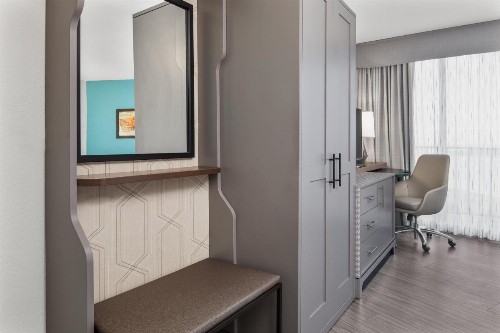 Holiday Inn Charleston-Riverview an IHG Hotel - image 15