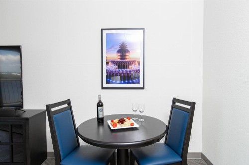 Holiday Inn Charleston-Riverview an IHG Hotel - image 18