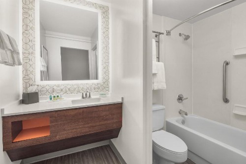 Holiday Inn Charleston-Riverview an IHG Hotel - image 19