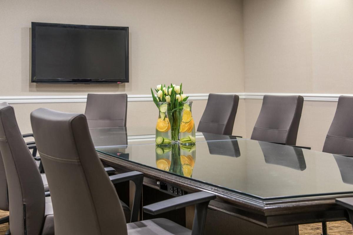 Courtyard by Marriott Charleston Historic District - image 2