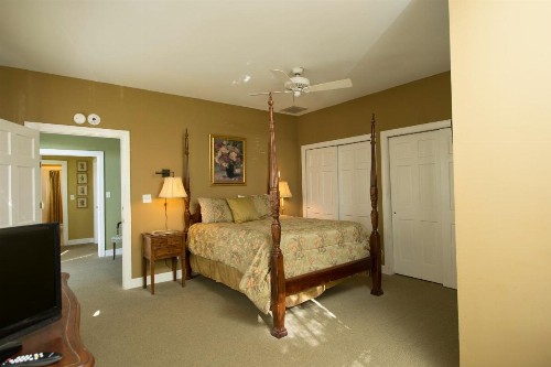 Barksdale House Inn - image 13