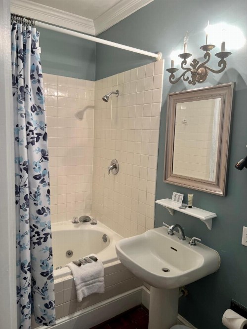 Barksdale House Inn - image 36