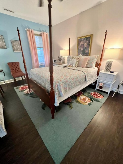 Barksdale House Inn - image 41