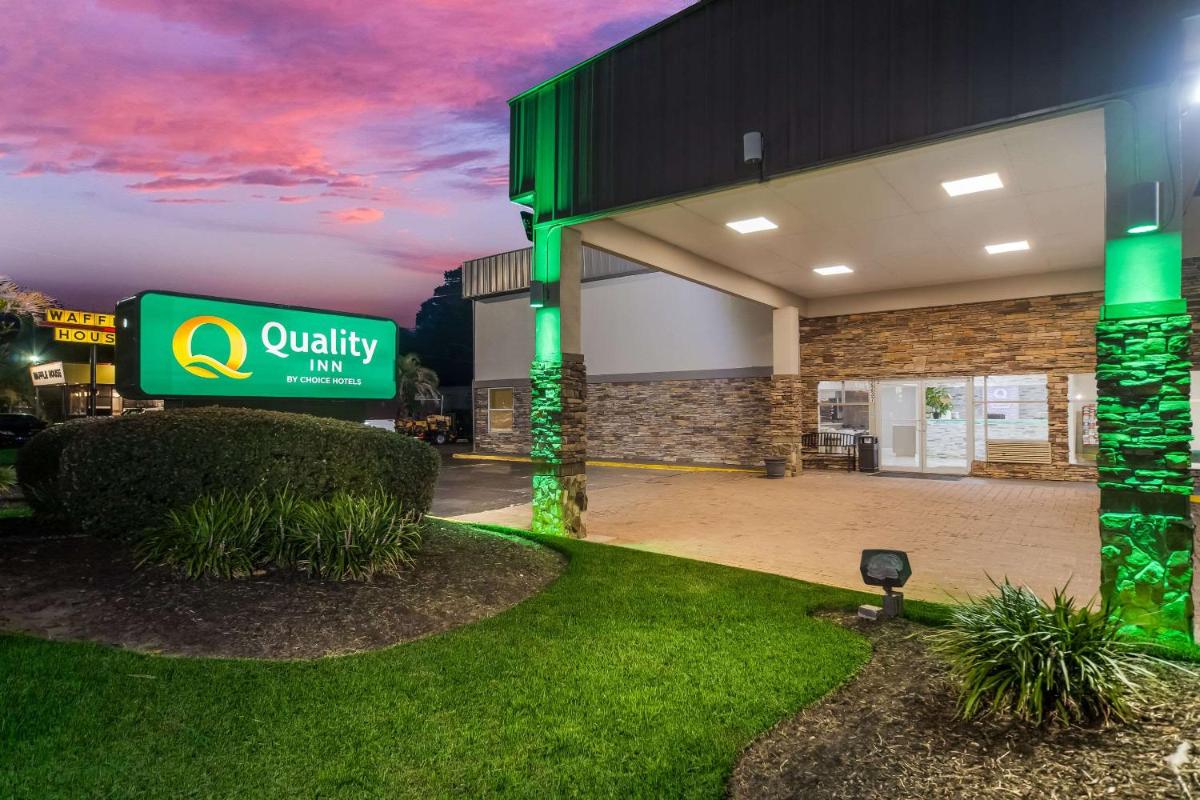 Quality Inn Charleston Gateway - image 6
