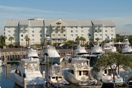SpringHill Suites by Marriott Charleston Downtown/Riverview - image 1