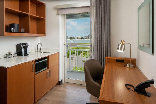 SpringHill Suites by Marriott Charleston Downtown/Riverview - image 16