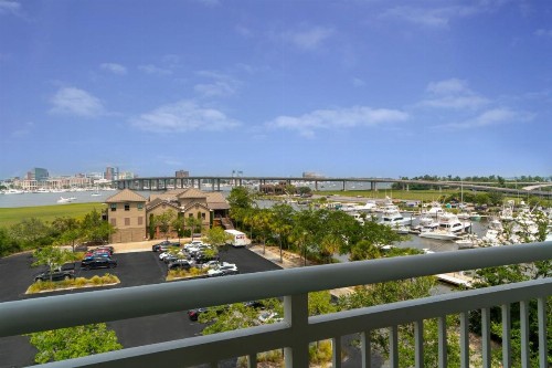 SpringHill Suites by Marriott Charleston Downtown/Riverview - image 17