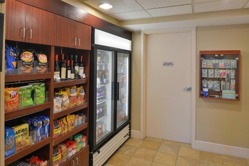 SpringHill Suites by Marriott Charleston Downtown/Riverview - image 26