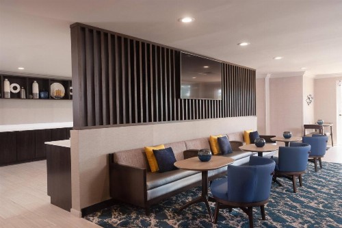 SpringHill Suites by Marriott Charleston Downtown/Riverview - image 29