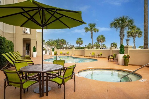 SpringHill Suites by Marriott Charleston Downtown/Riverview - image 31