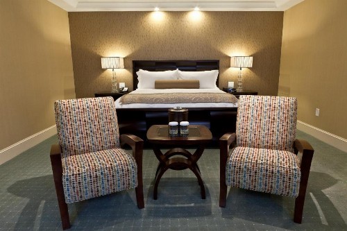 Town & Country Inn and Suites - image 12