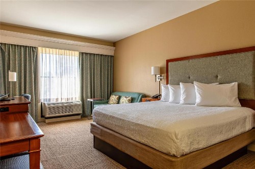 Hampton Inn Charleston-Daniel Island - image 23