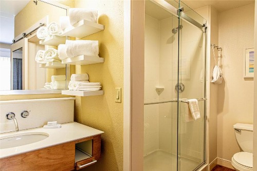 Hampton Inn Charleston-Daniel Island - image 26