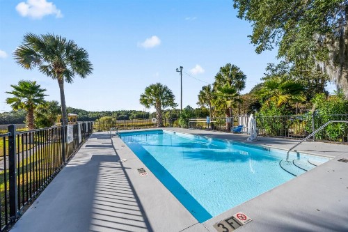 Creekside Lands Inn - image 16