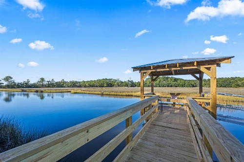 Creekside Lands Inn - image 40