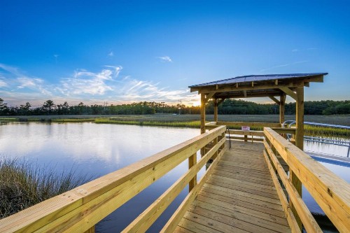 Creekside Lands Inn - image 5